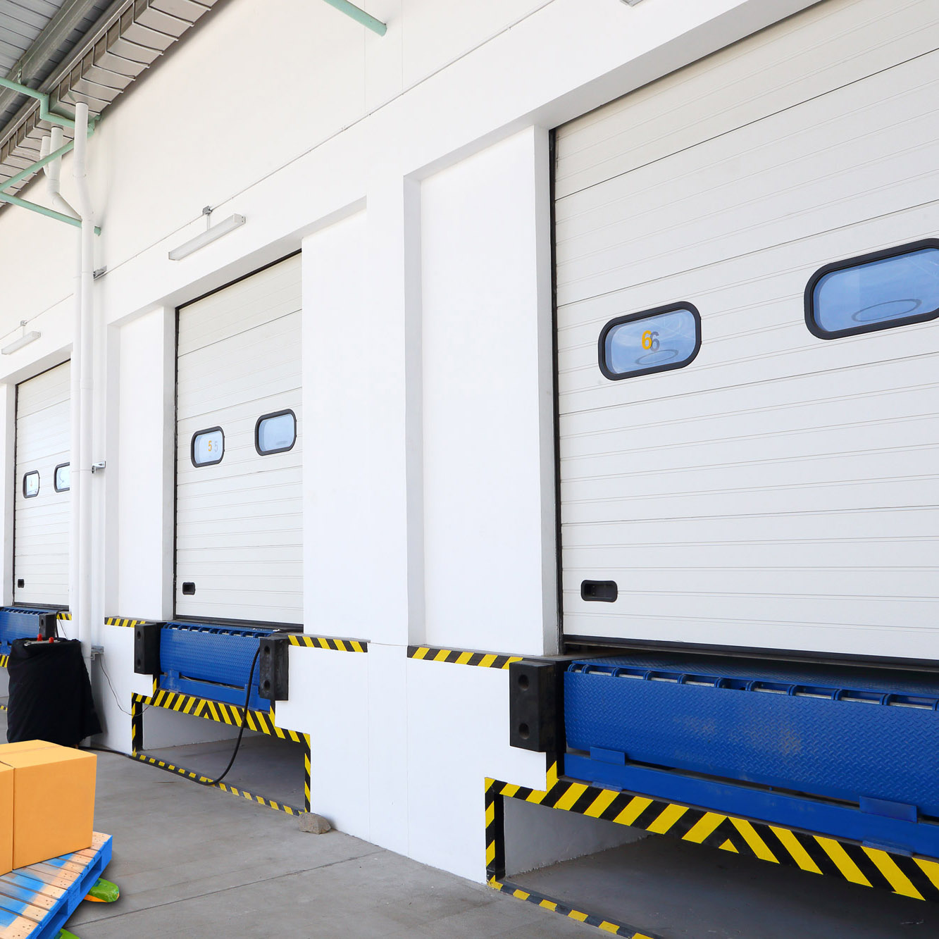 Advantages of industrial overhead door